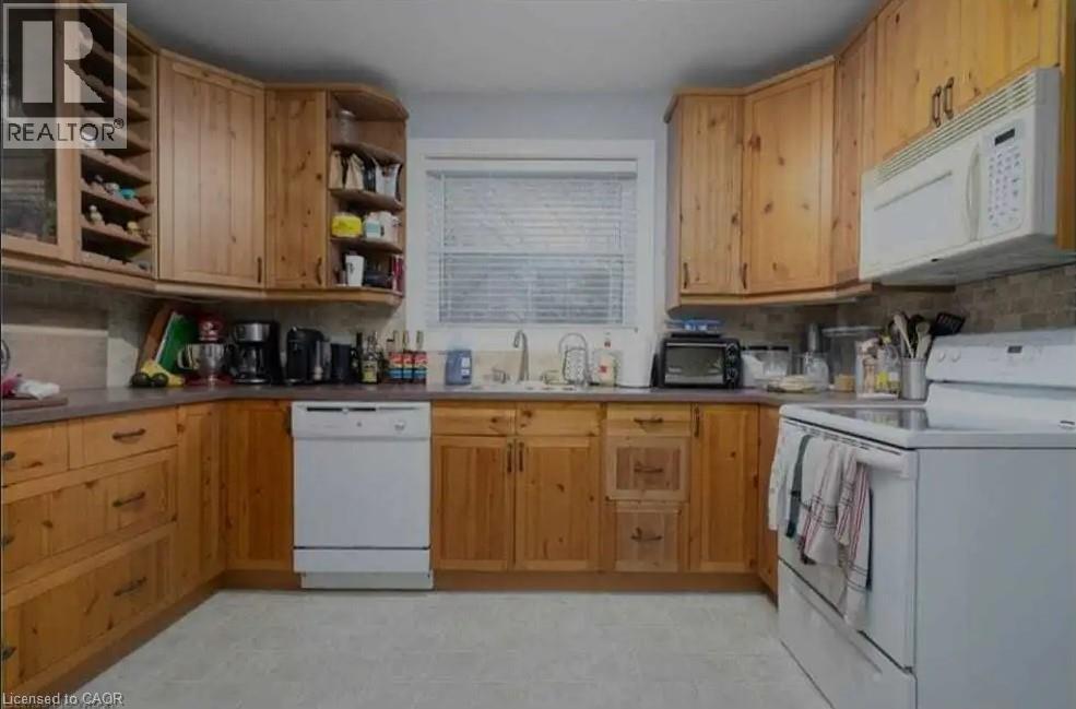 98 Brubacher Street, Kitchener, Ontario  N2H 2W2 - Photo 3 - 40842798
