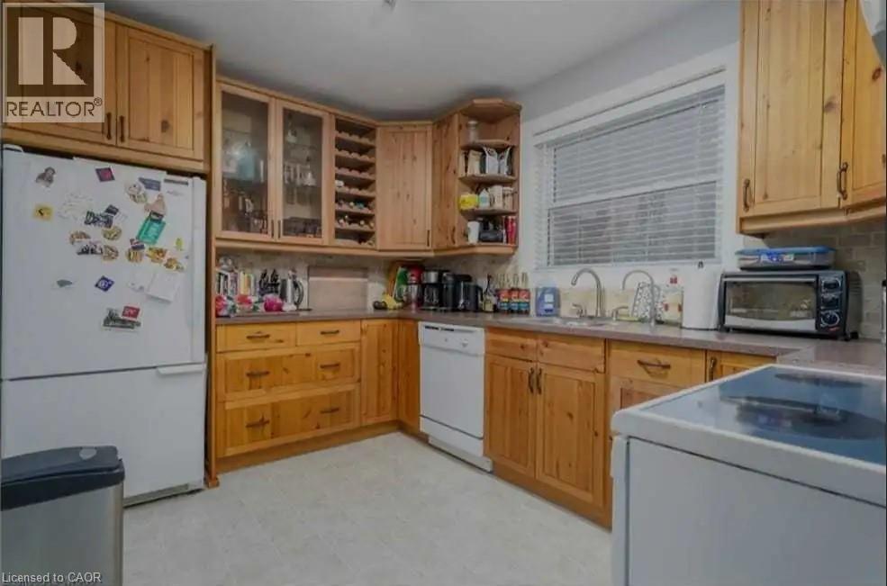 98 Brubacher Street, Kitchener, Ontario  N2H 2W2 - Photo 4 - 40842798