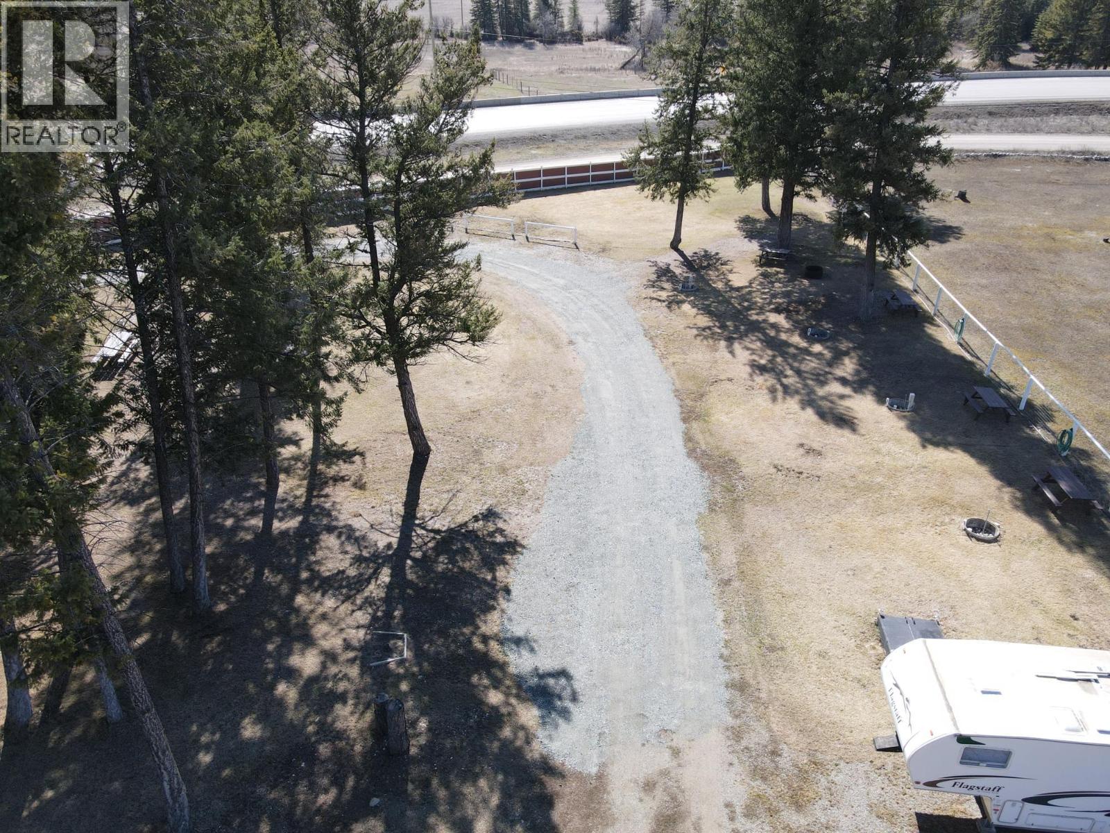 4539 Barleben Road, Skookumchuck, British Columbia  V0B 2E0 - Photo 12 - 10392380