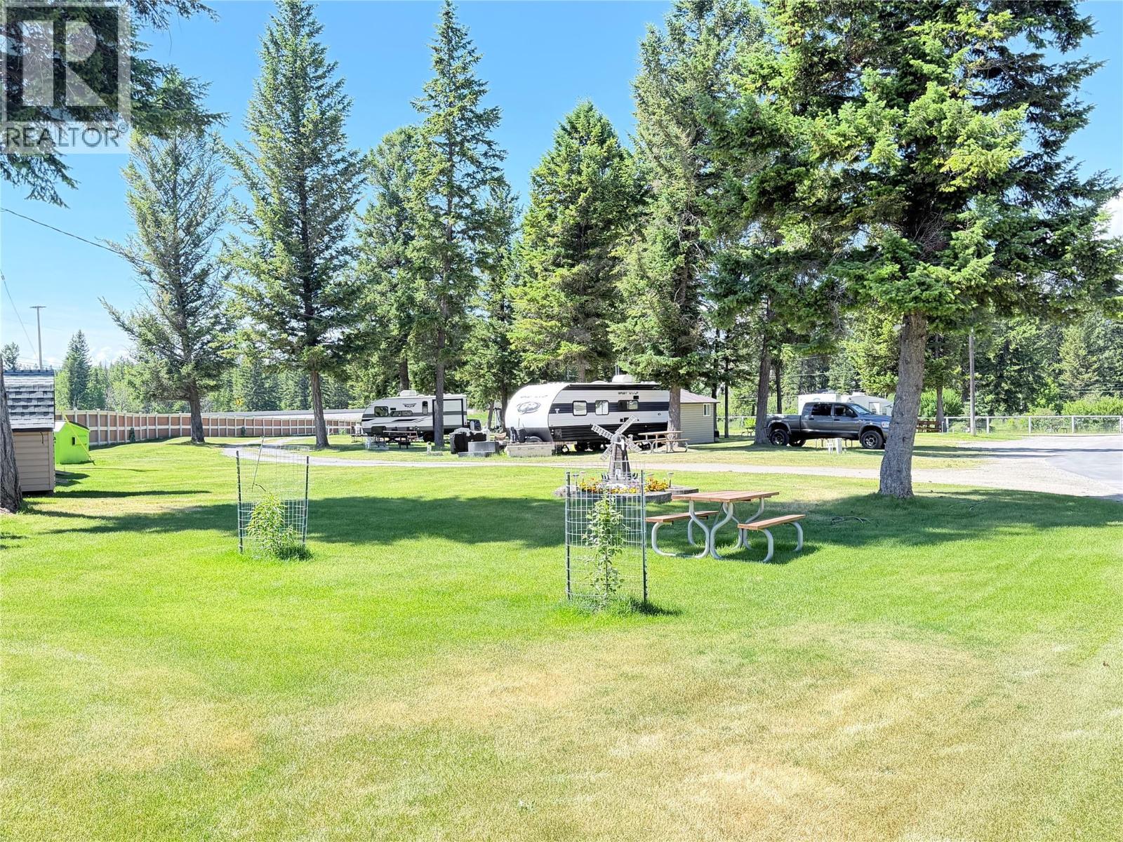 4539 Barleben Road, Skookumchuck, British Columbia  V0B 2E0 - Photo 16 - 10392380