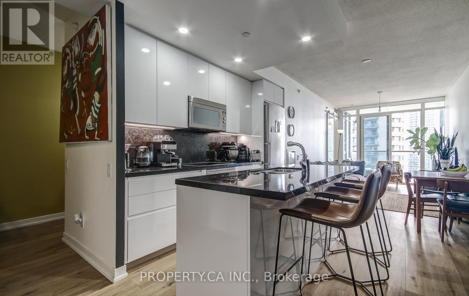 2607 - 88 Park Lawn Road, Toronto, Ontario  M8Y 0B5 - Photo 2 - W13486052
