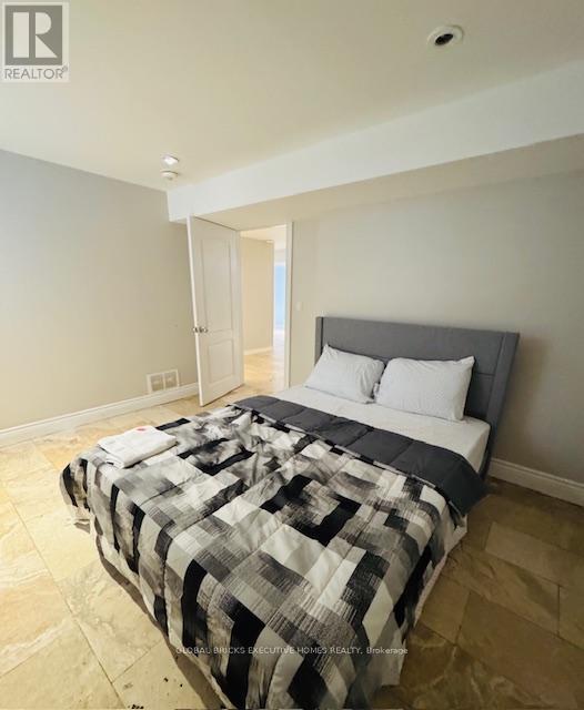 Basement - 4562 Penhallow Road, Mississauga, Ontario  L5V 1E8 - Photo 9 - W13486082