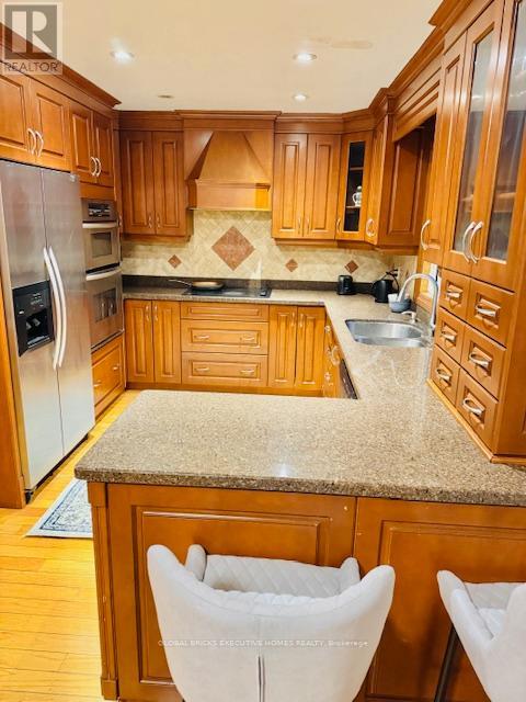 4562 Penhallow Road, Mississauga, Ontario  L5V 1E8 - Photo 6 - W13486084