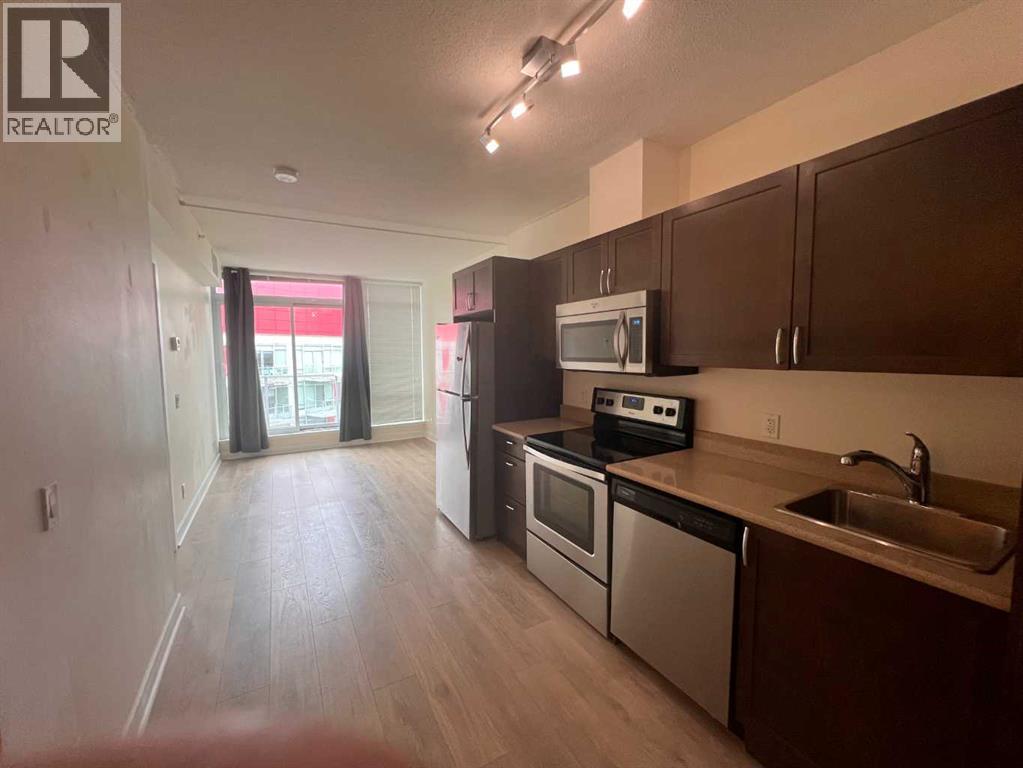 1306, 30 Brentwood Common Nw, Calgary, Alberta  T2L 2L8 - Photo 5 - A2323742
