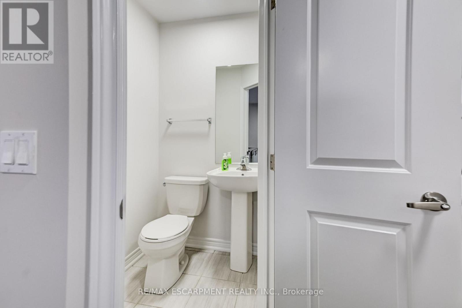 23 Ridgeside Lane, Hamilton, Ontario  L8B 1W5 - Photo 21 - X13486054