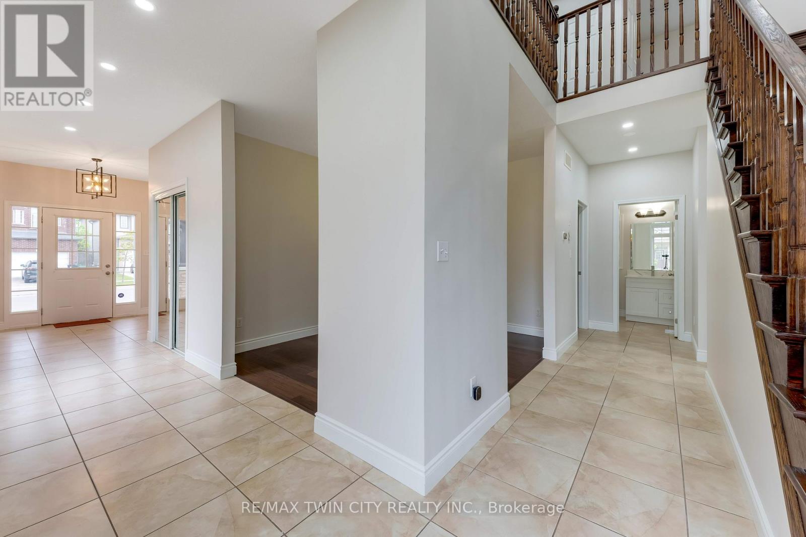 1263 Countrystone Drive, Kitchener, Ontario  N2N 3S4 - Photo 3 - X13486060