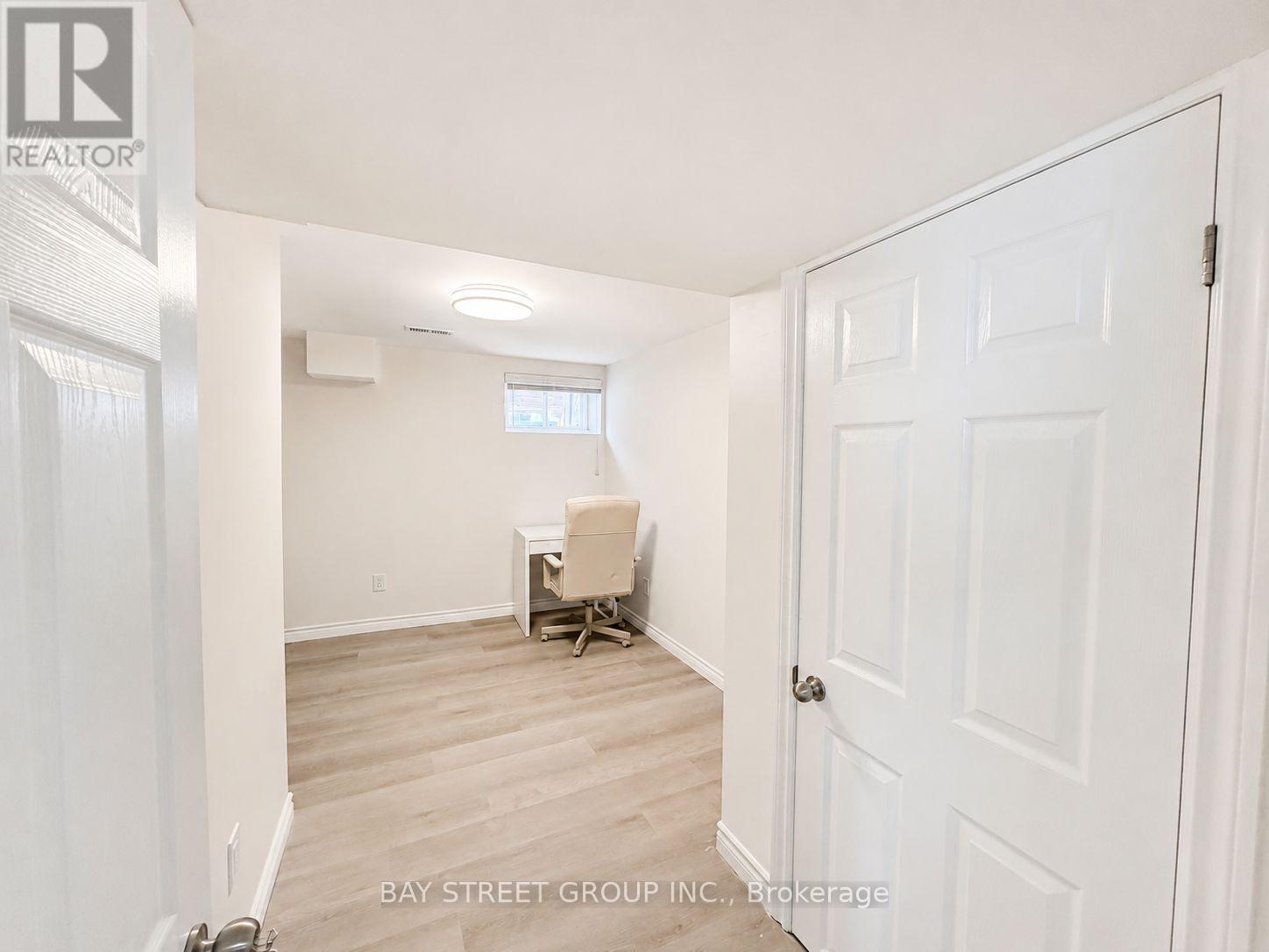 Bsmt - 808 Tenth Avenue, Hamilton, Ontario  L8T 2G6 - Photo 14 - X13486068