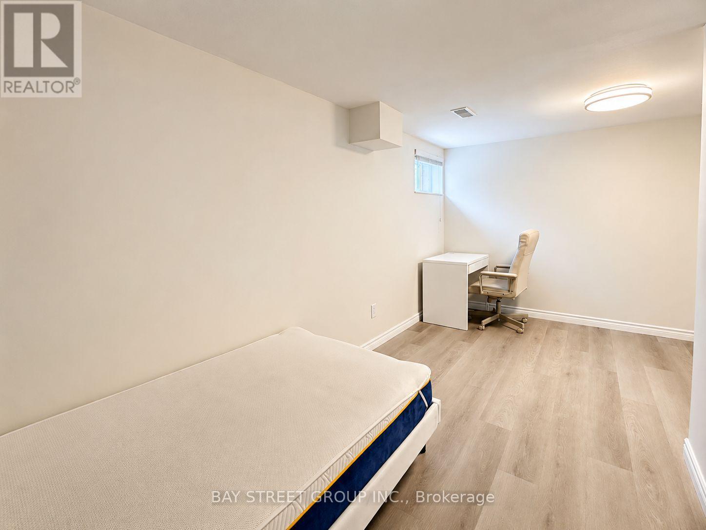 Bsmt - 808 Tenth Avenue, Hamilton, Ontario  L8T 2G6 - Photo 16 - X13486068