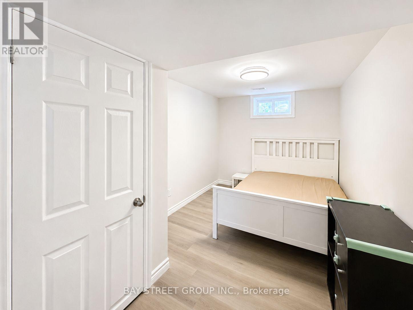 Bsmt - 808 Tenth Avenue, Hamilton, Ontario  L8T 2G6 - Photo 4 - X13486068