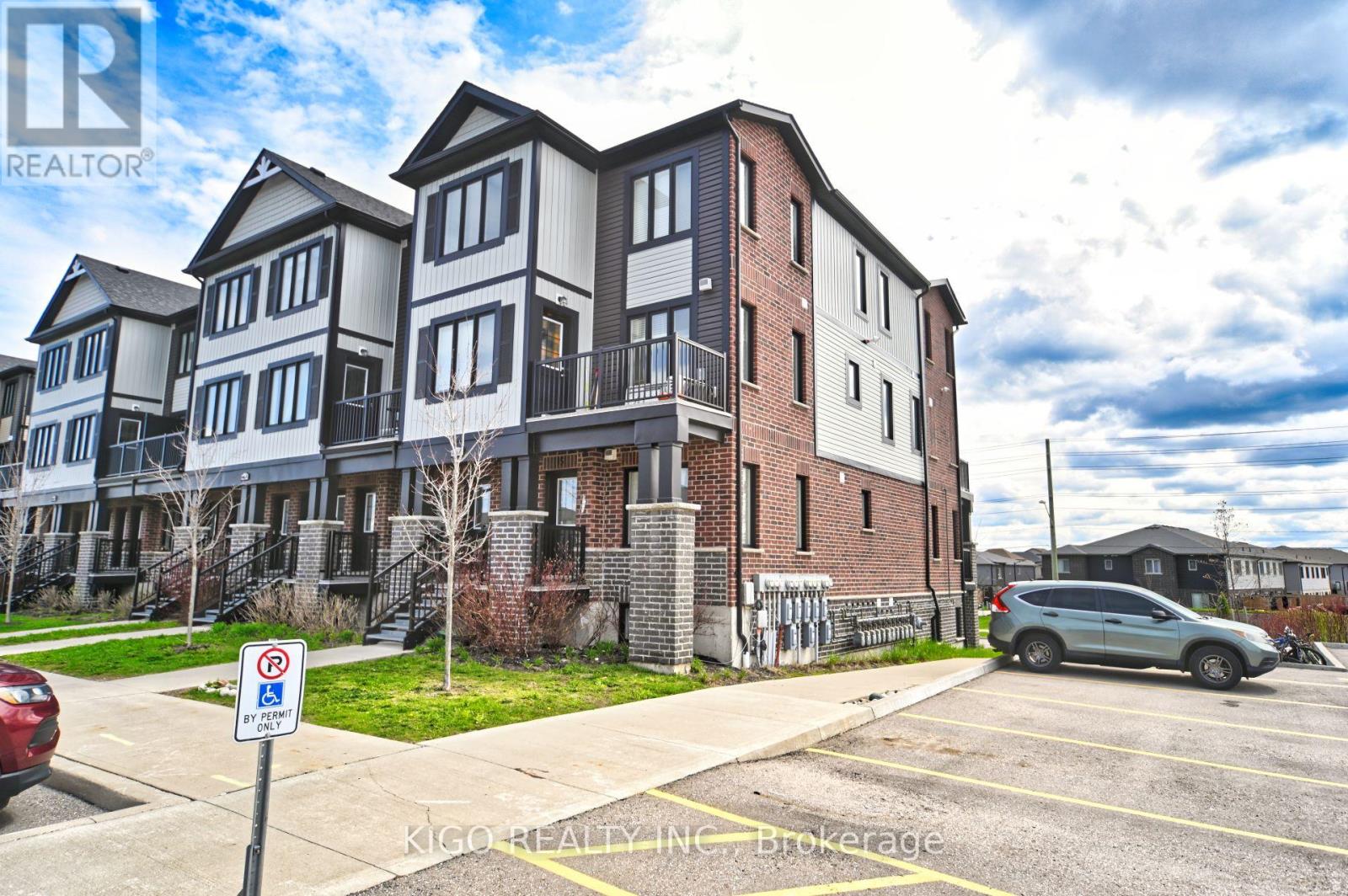 A15 - 160 ROCHEFORT STREET, Kitchener, Ontario