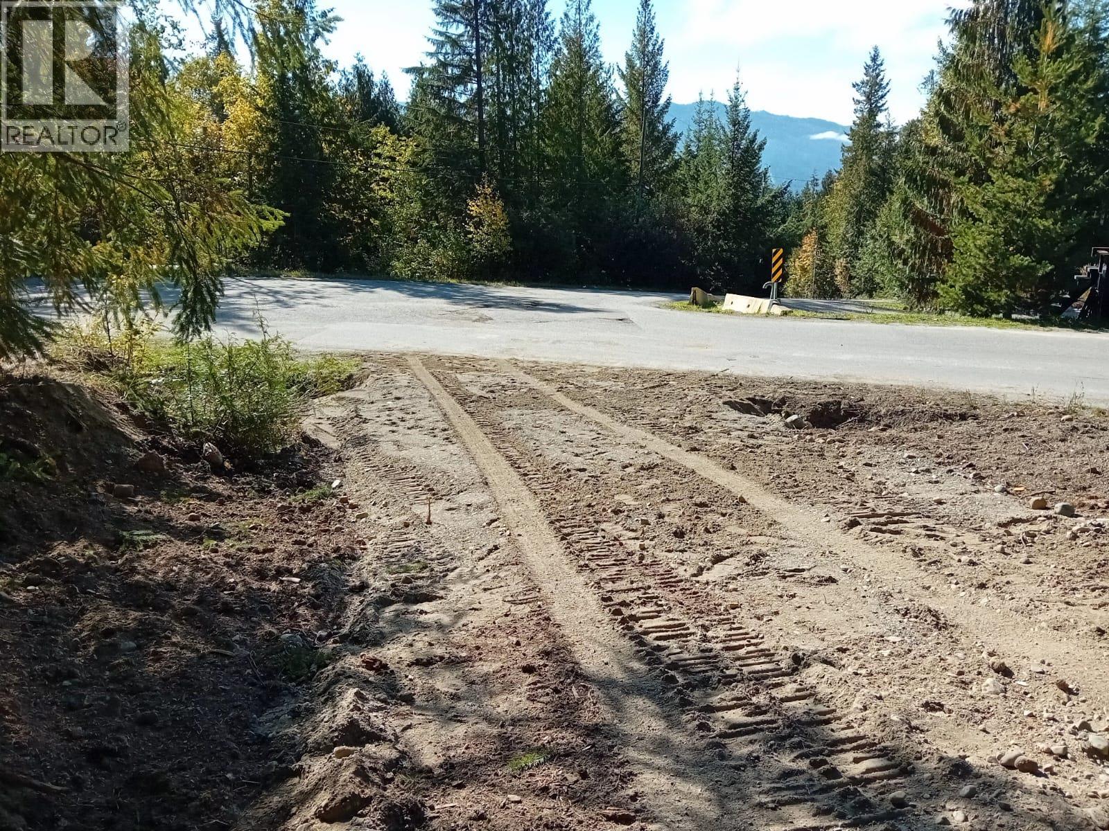 Aspen Road Lot# 372, Anglemont, British Columbia  V0E 1M8 - Photo 13 - 10392652