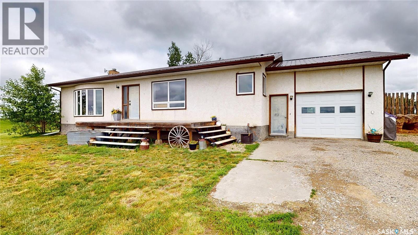 Pridmore Farm, Reno Rm No. 51, Saskatchewan S0N 0P0 - Photo 2 - SK040462