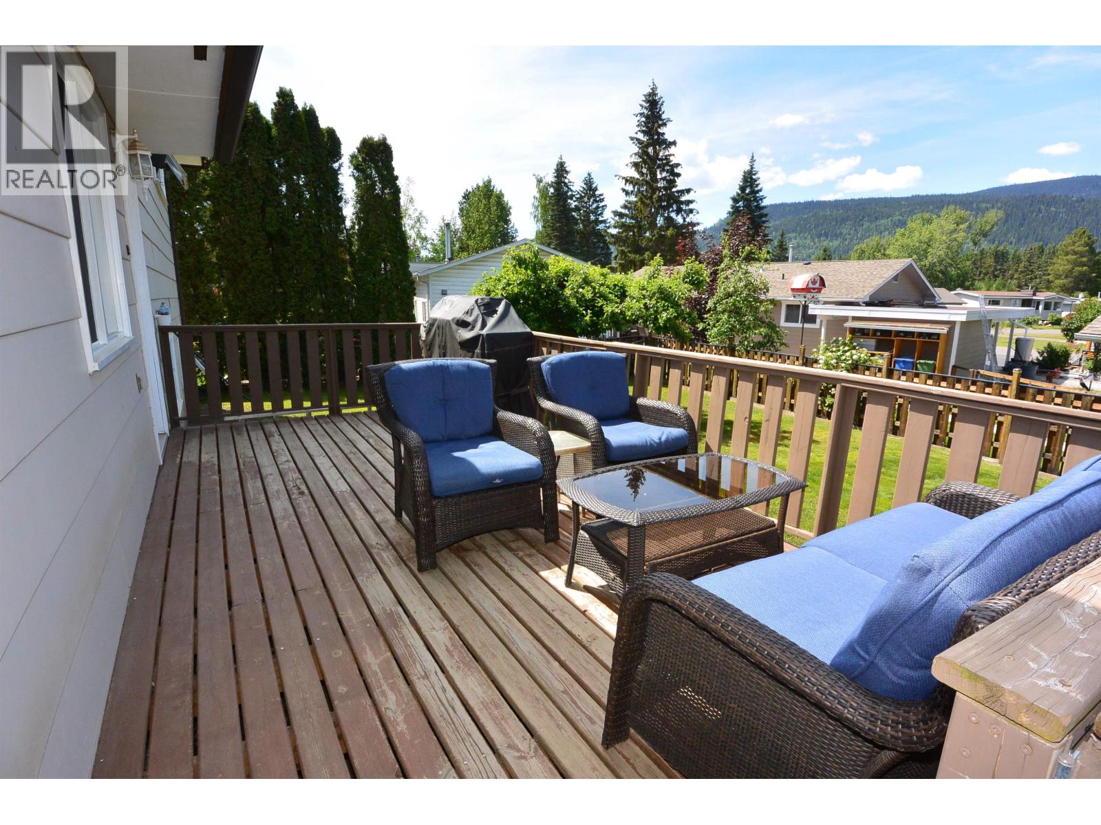 4131 7th Avenue, Smithers, British Columbia  V0J 2N0 - Photo 8 - R3139697