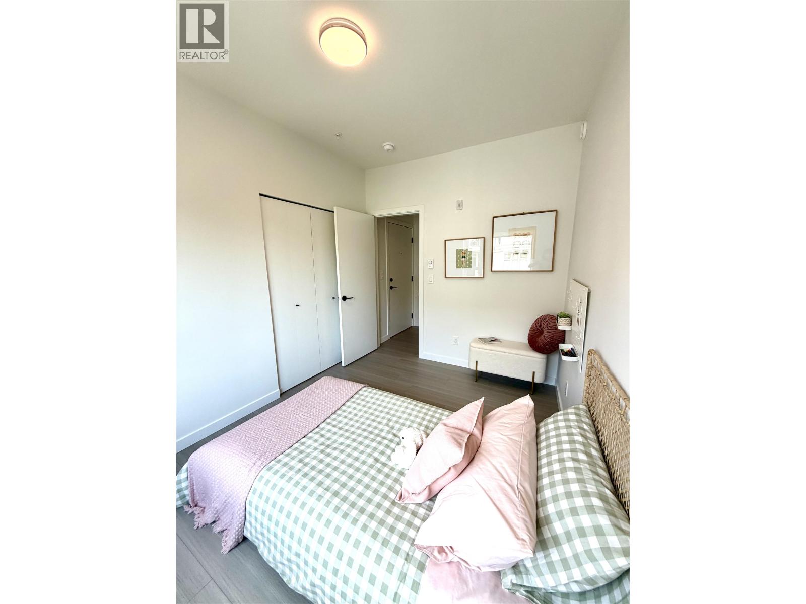 202 2277 Hawthorne Avenue, Port Coquitlam, British Columbia  V3C 1W7 - Photo 2 - R3124813