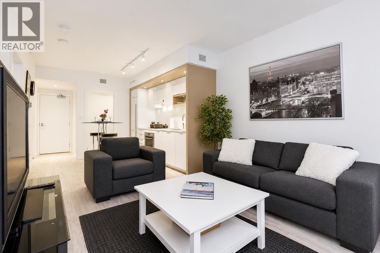 212 1661 Quebec Street, Vancouver, British Columbia  V6A 0H2 - Photo 2 - R3139310