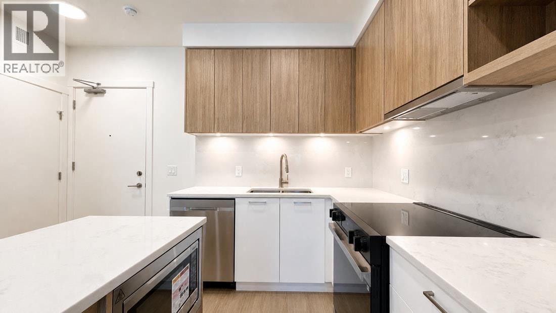 408 82 First Street, New Westminster, British Columbia  V3L 0L8 - Photo 3 - R3139346