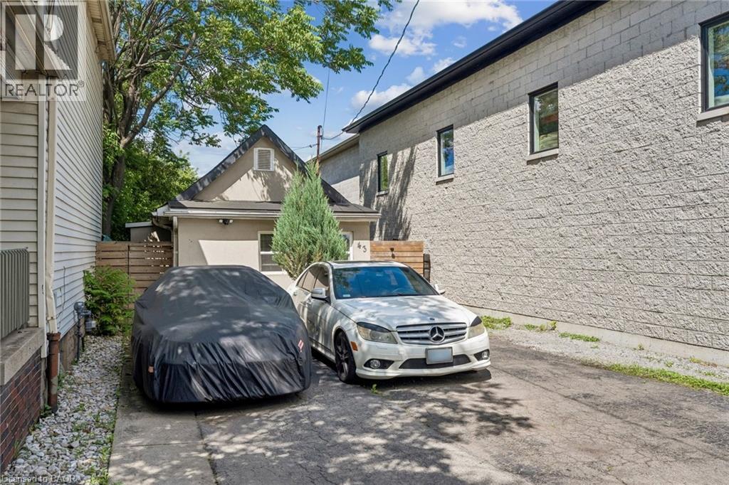 43 WHITFIELD Avenue, Hamilton, Ontario