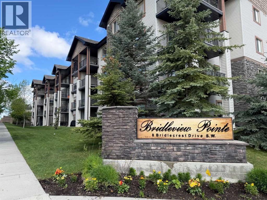 2139, 8 Bridlecrest Drive SW, calgary, Alberta