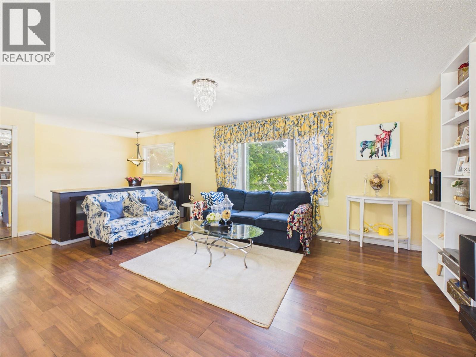 1700 5th Street S, Cranbrook, British Columbia  V1C 1J9 - Photo 4 - 10392352