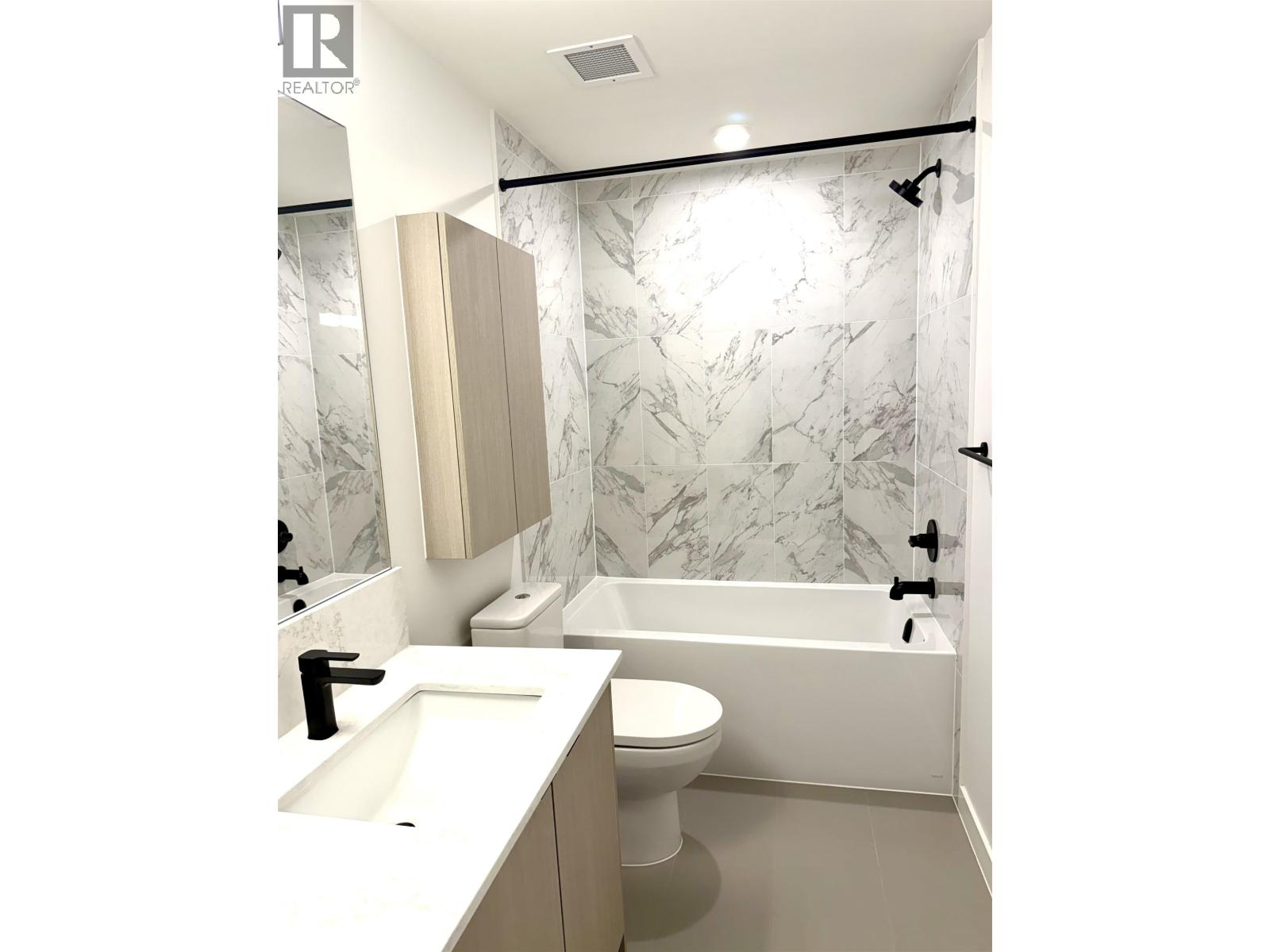 102 2277 HAWTHORNE AVENUE, Port Coquitlam, British Columbia