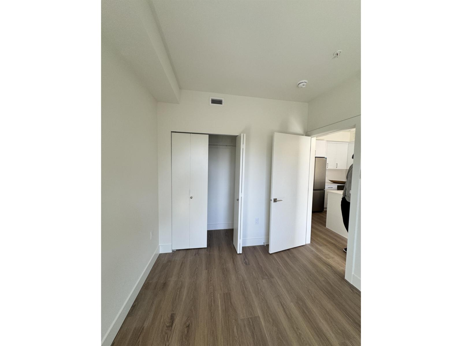 305 15739 Fraser Highway, Surrey, British Columbia  V4N 6Y4 - Photo 4 - R3138683