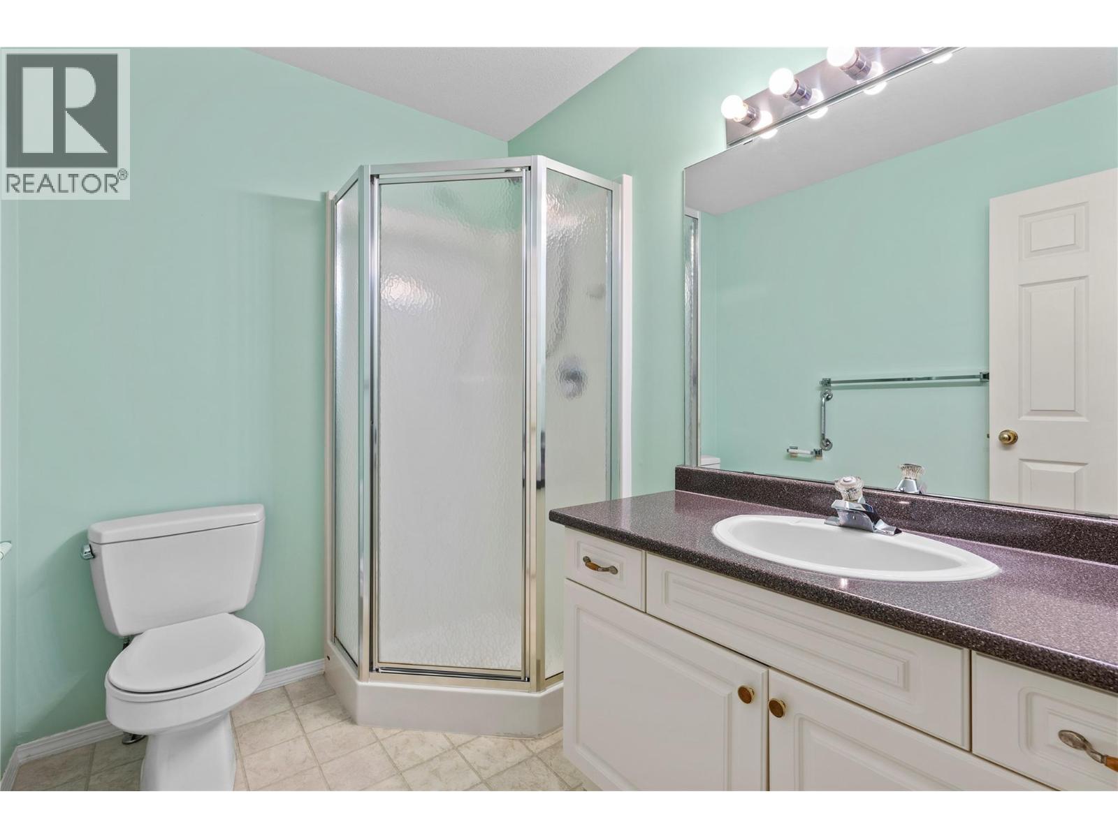 111 Harbourfront Drive NW Unit# 29, Salmon Arm, British Columbia  V1E 1A3 - Photo 28 - 10392343