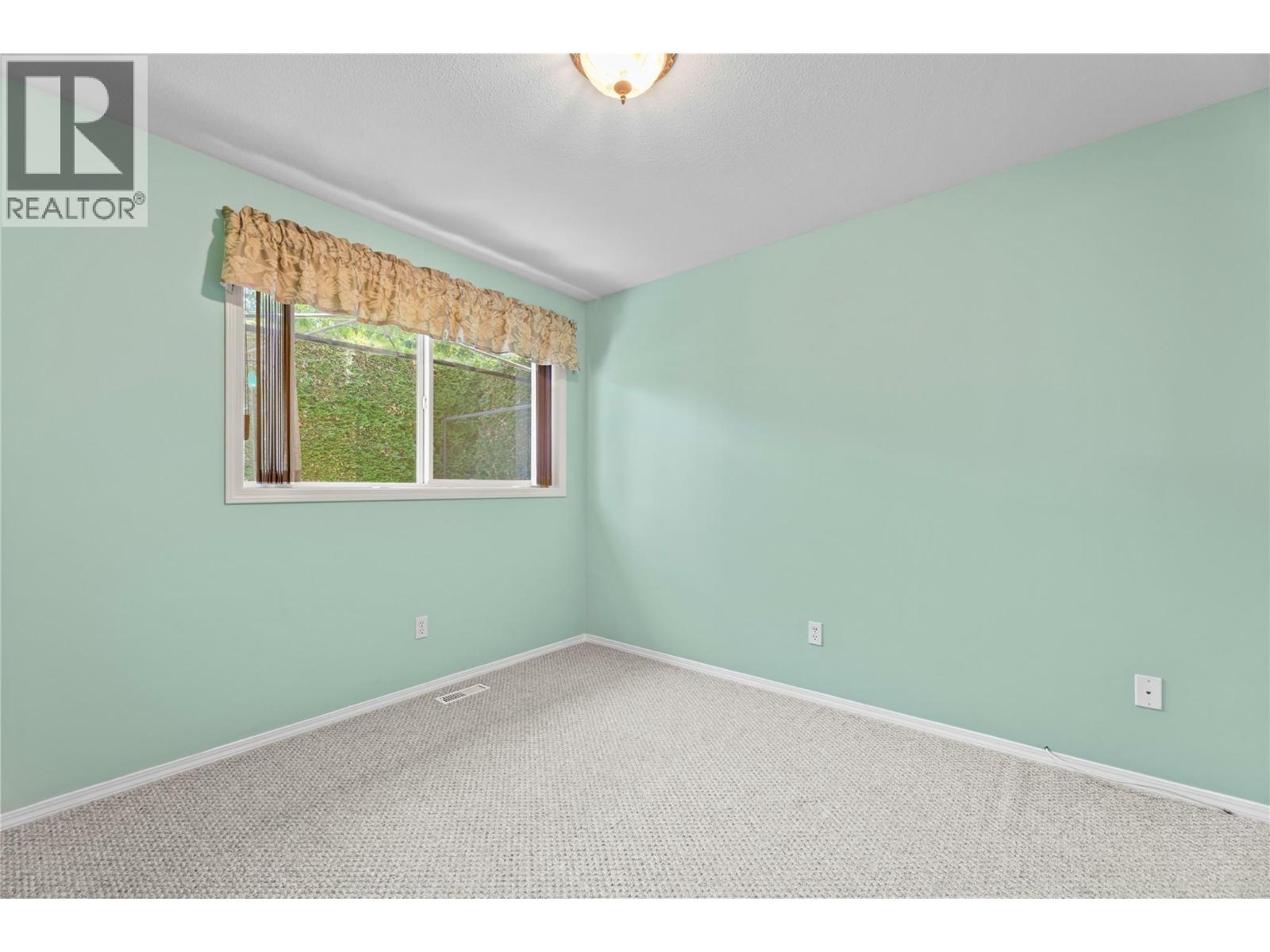 111 Harbourfront Drive NW Unit# 29, Salmon Arm, British Columbia  V1E 1A3 - Photo 25 - 10392343