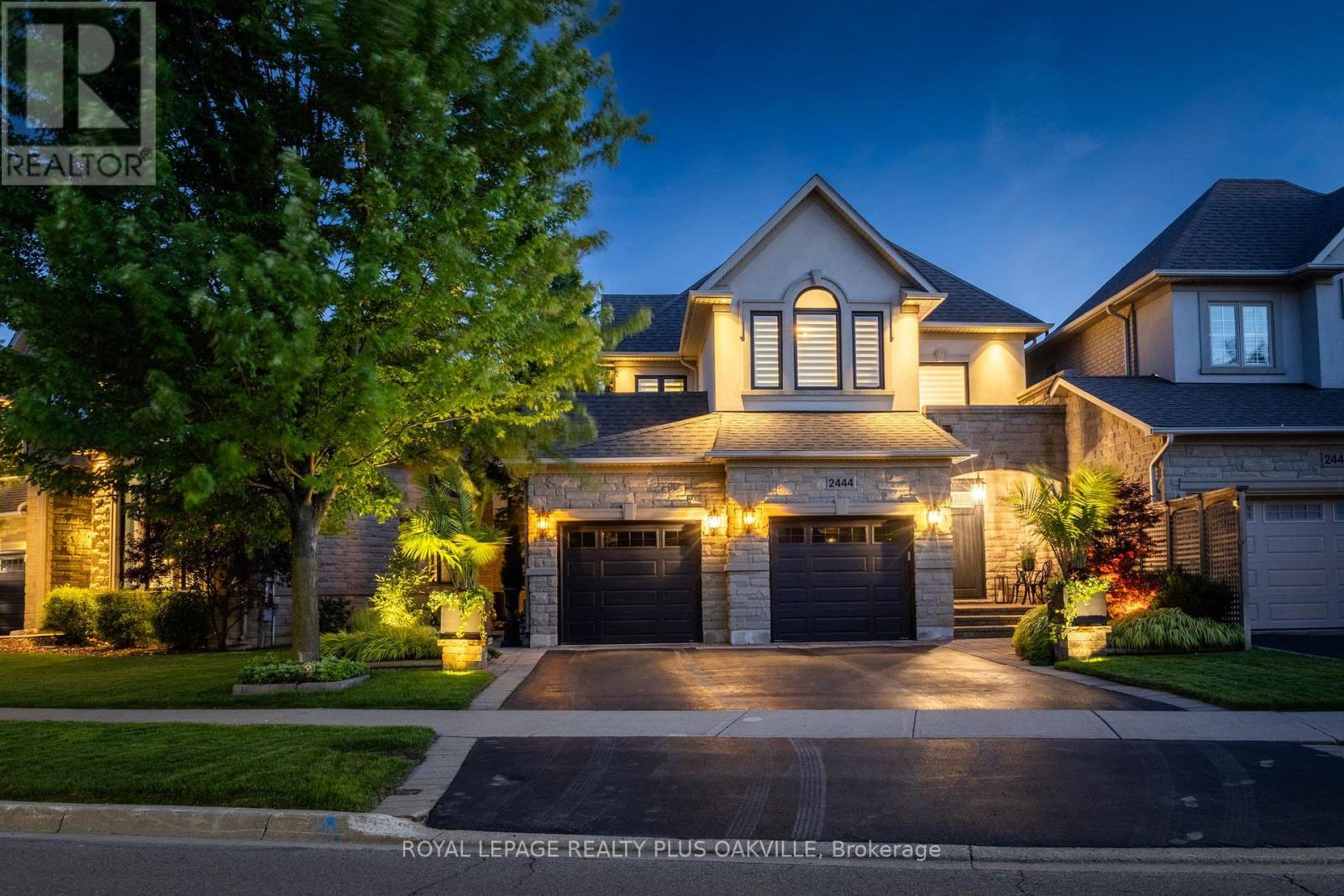 2444 VALLEYRIDGE DRIVE, Oakville, Ontario