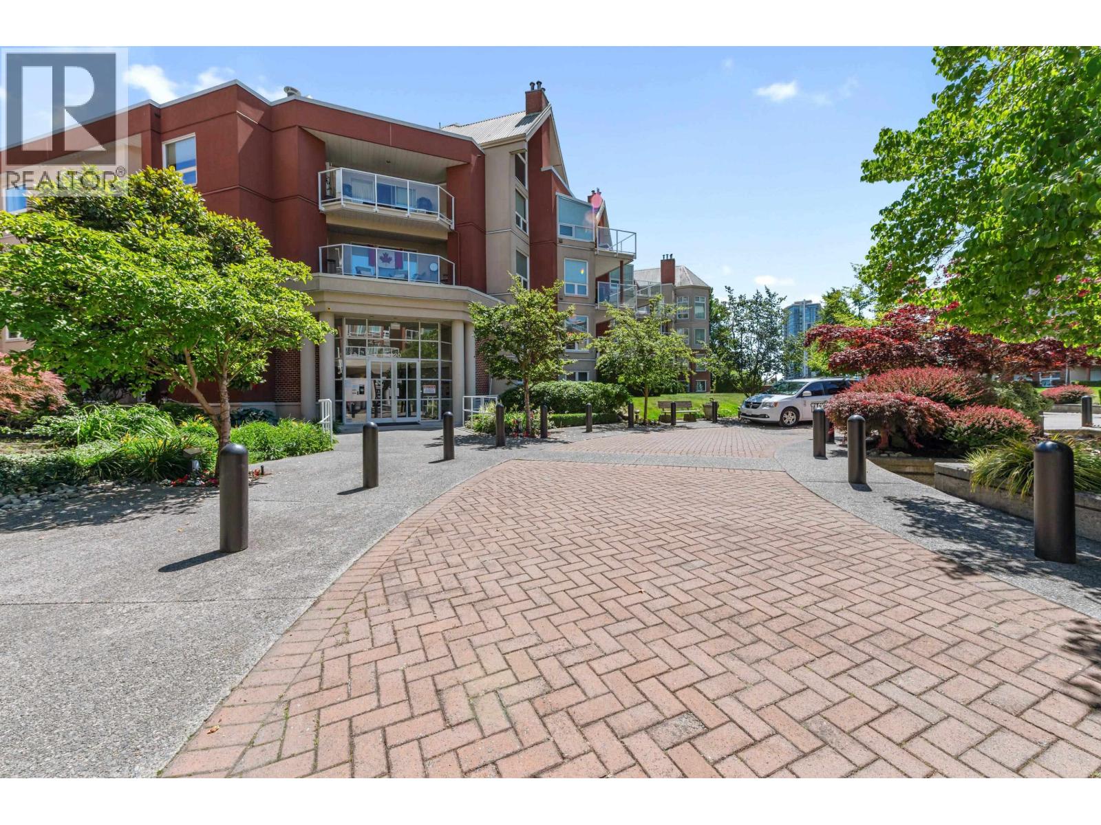 201A 1220 QUAYSIDE DRIVE, new westminster, British Columbia