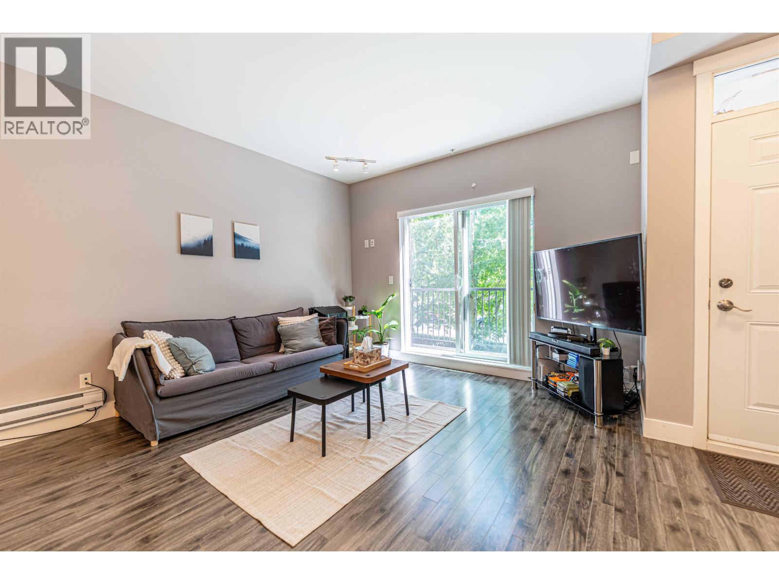 205 2263 Triumph Street, Vancouver, British Columbia  V5L 1L2 - Photo 4 - R3131438