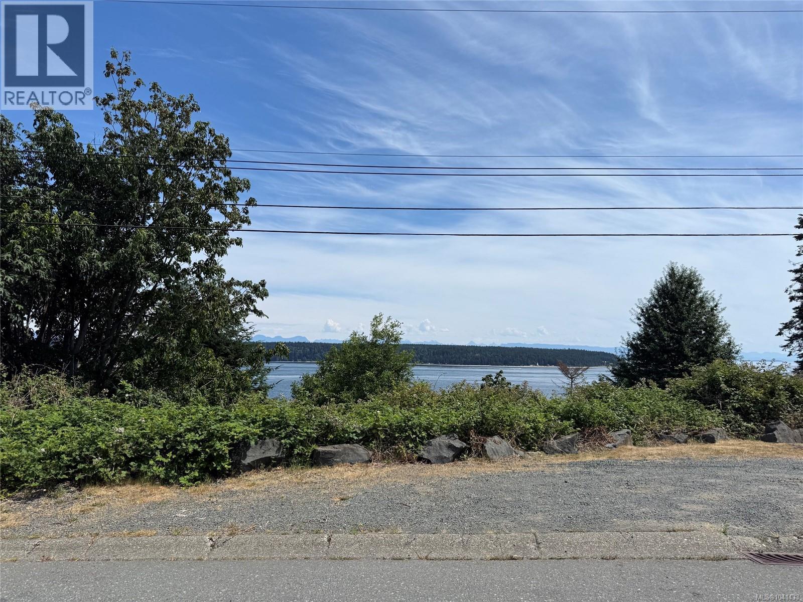 633 Ash St, Campbell River, British Columbia  V9W 1G1 - Photo 2 - 1041433