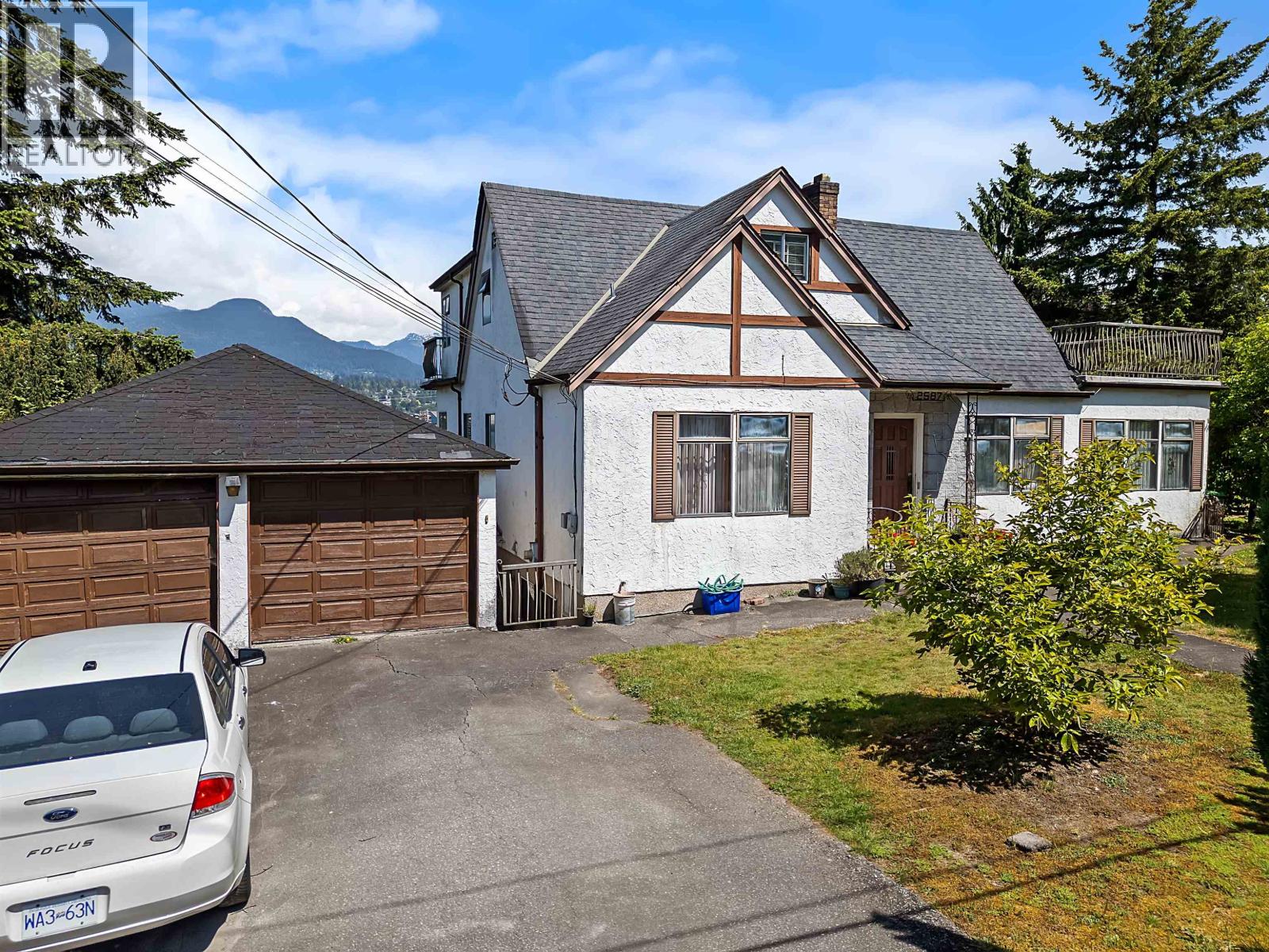 2587 Yale Street, Vancouver, British Columbia  V5K 1C1 - Photo 2 - R3139717
