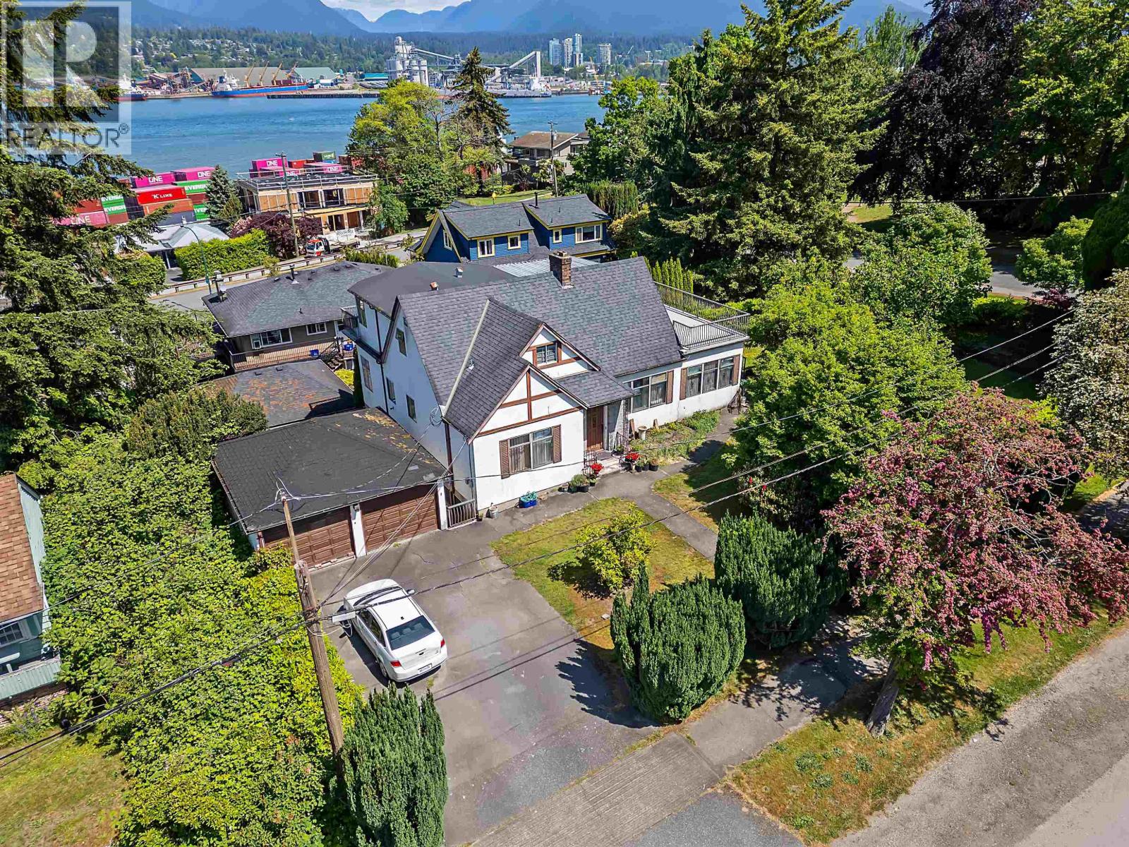 2587 Yale Street, Vancouver, British Columbia  V5K 1C1 - Photo 5 - R3139717