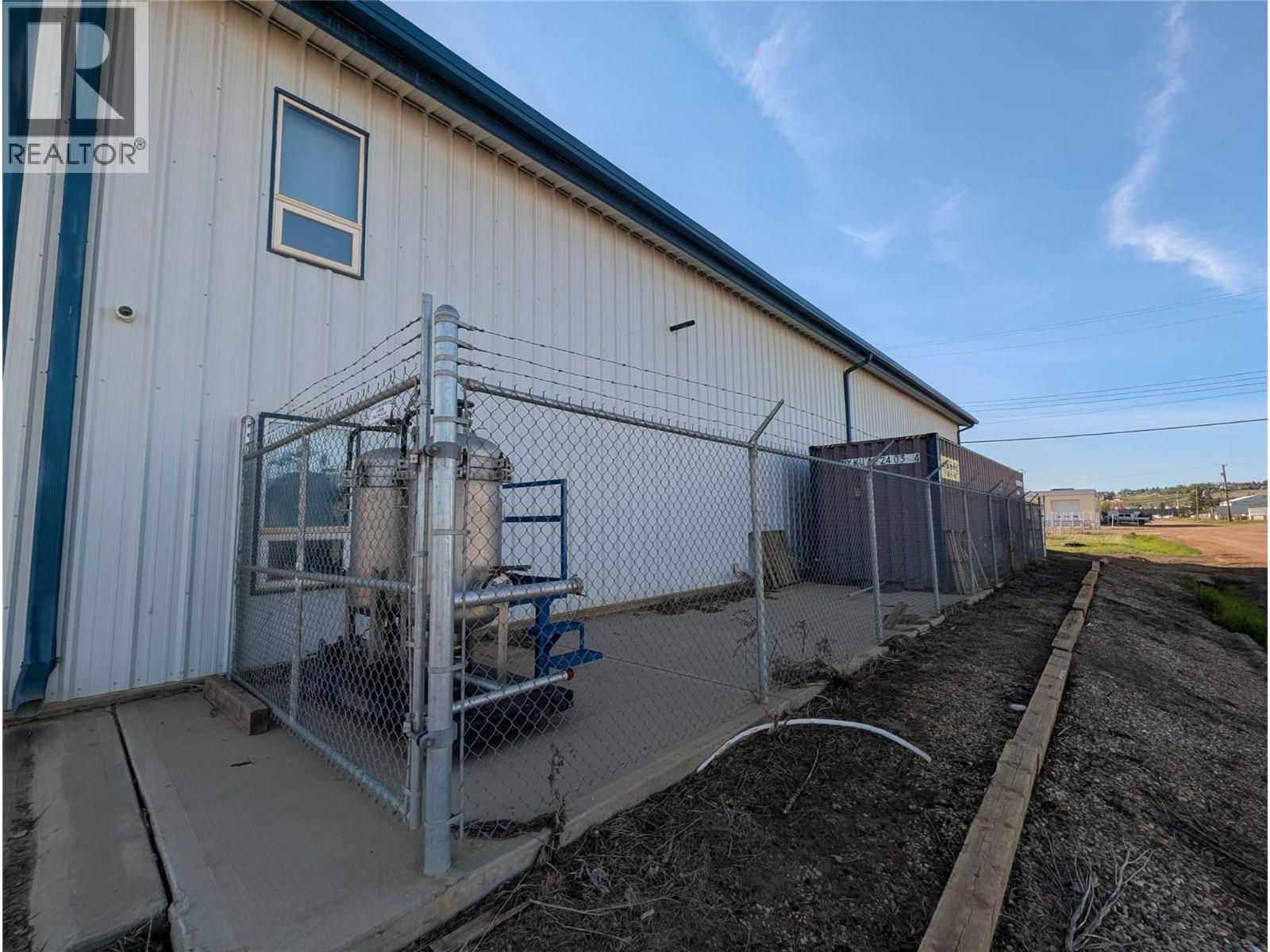 700 115 Avenue, Dawson Creek, British Columbia  V1G 3B8 - Photo 4 - 10392591