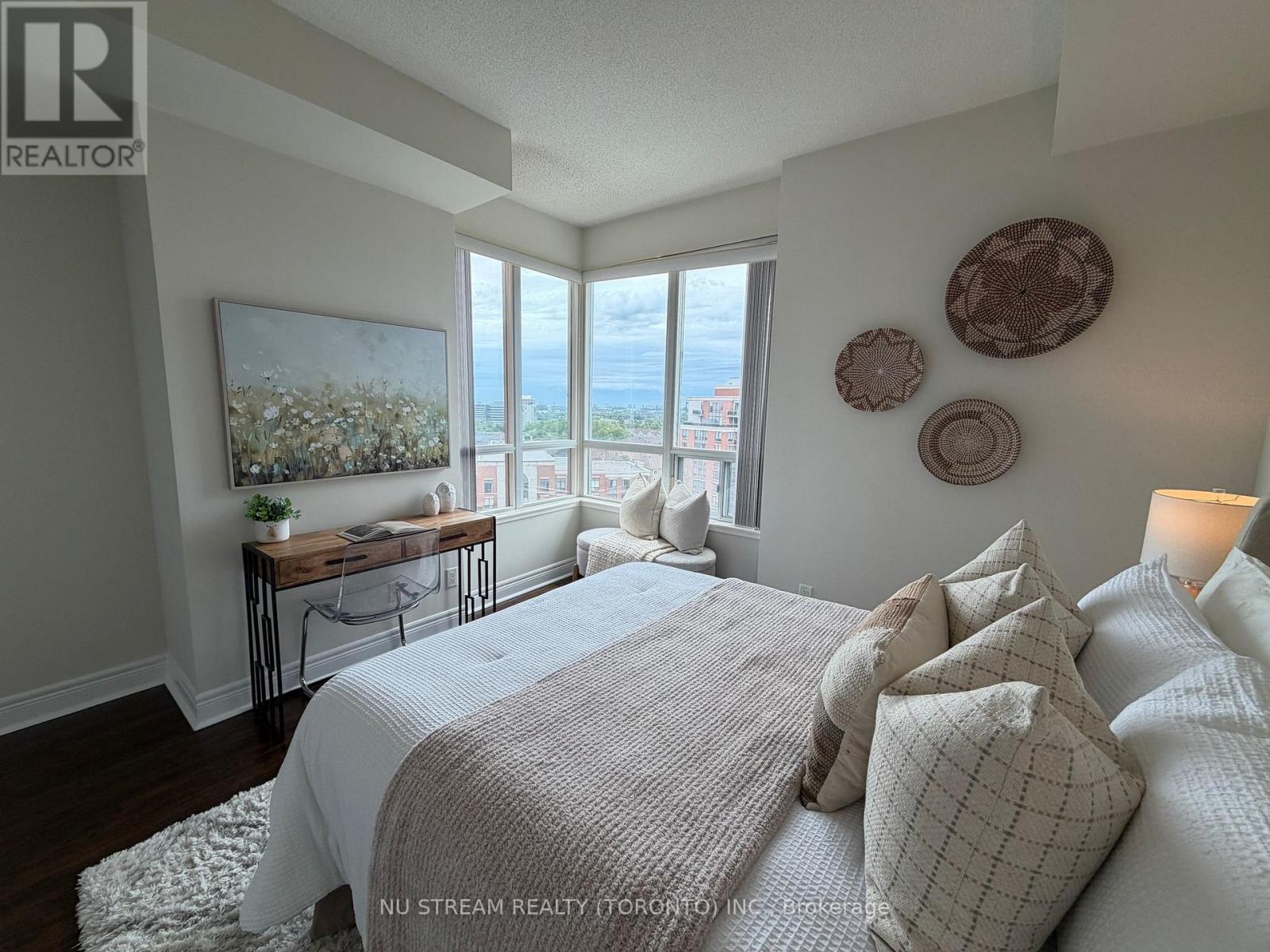 1020 - 62 Suncrest Boulevard, Markham, Ontario  L3T 7Y6 - Photo 5 - N13484316