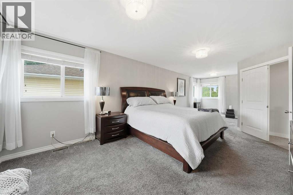 308 Douglasbank Drive SE, Calgary, Alberta  T2Z 3C7 - Photo 31 - A2322927