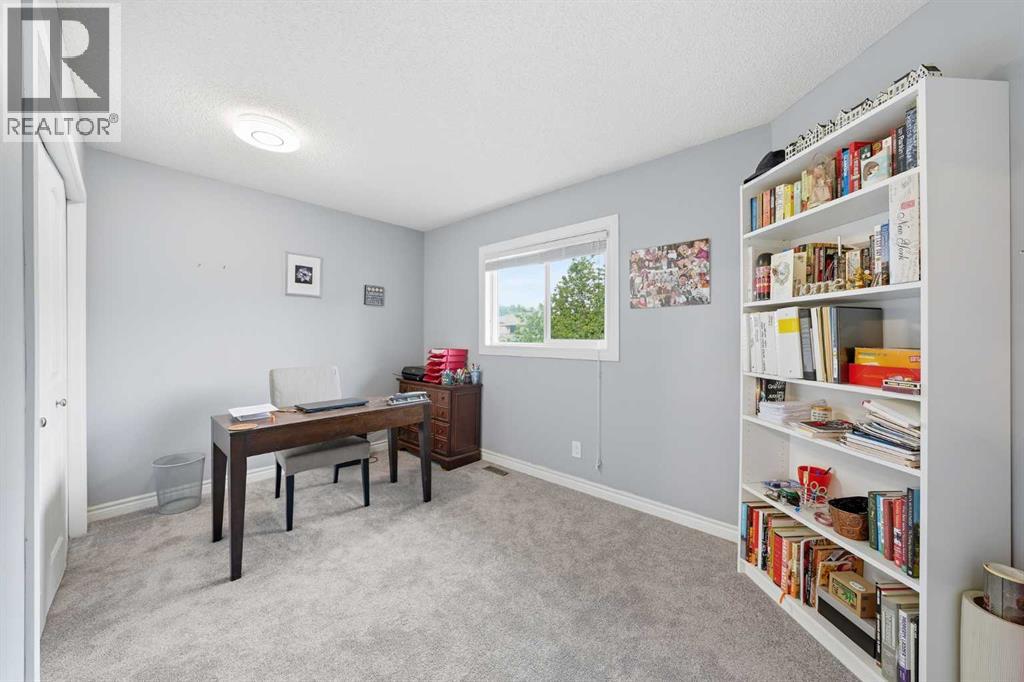 308 Douglasbank Drive SE, Calgary, Alberta  T2Z 3C7 - Photo 37 - A2322927