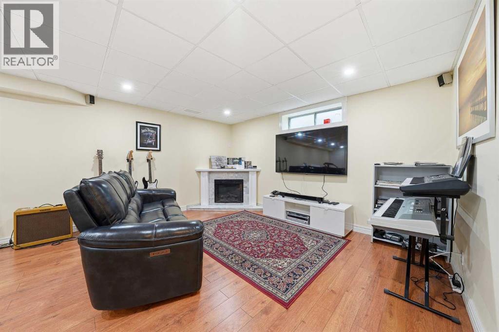 308 Douglasbank Drive SE, Calgary, Alberta  T2Z 3C7 - Photo 40 - A2322927