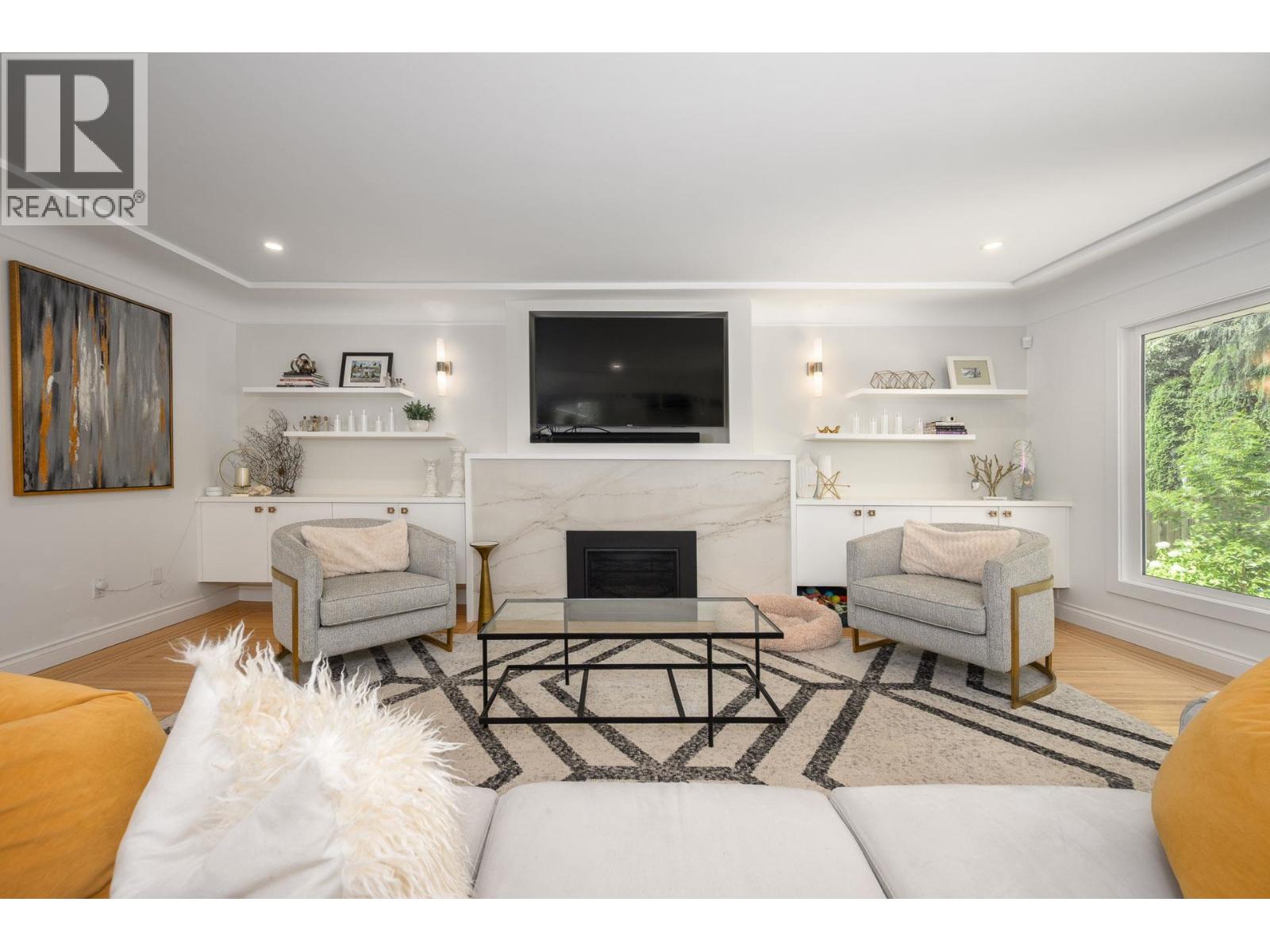 1047 Winslow Avenue, Coquitlam, British Columbia  V3J 2G2 - Photo 6 - R3139309