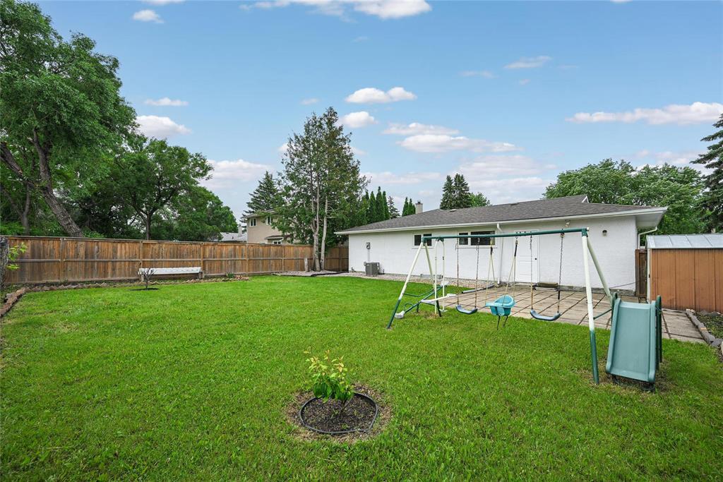 88 Wadham Bay, Winnipeg, Manitoba  R3T 3K3 - Photo 4 - 202614783