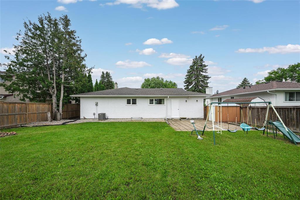 88 Wadham Bay, Winnipeg, Manitoba  R3T 3K3 - Photo 5 - 202614783