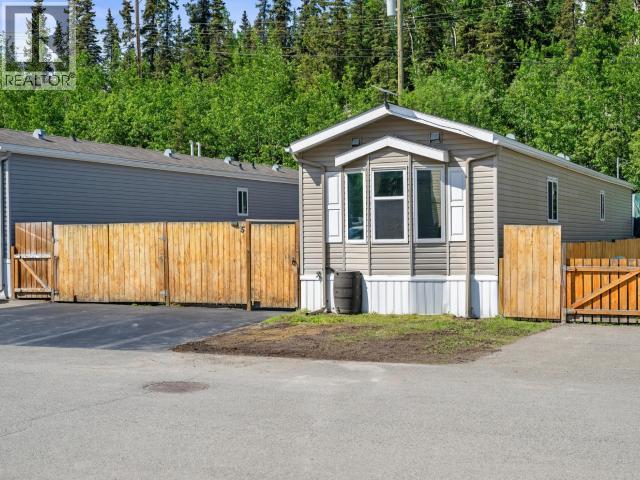 5-18 Azure Road, Whitehorse, Yukon  Y1A 0L2 - Photo 2 - 17424