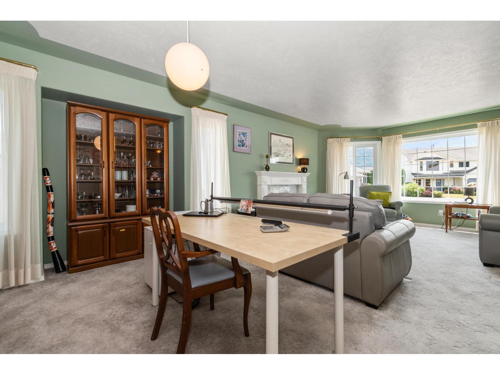 45017 Stratford Place, Sardis South, Chilliwack, British Columbia  V2R 2Z2 - Photo 8 - R3139484