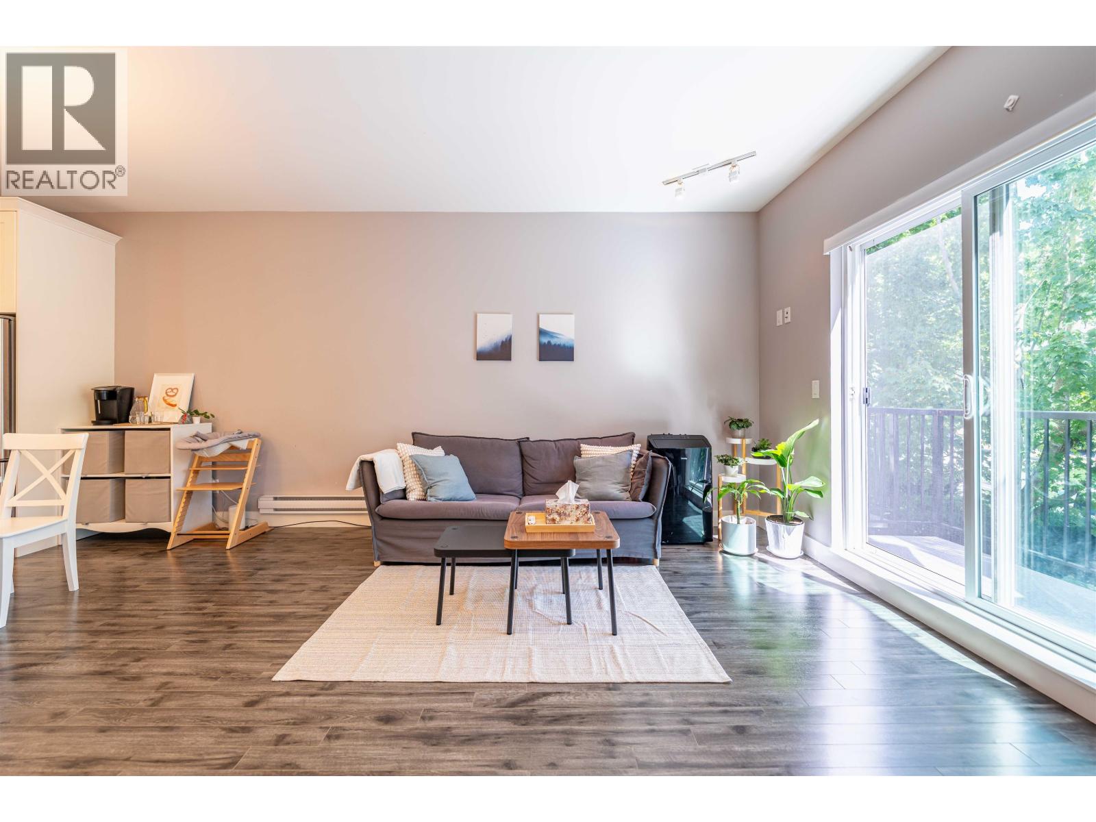 205 2263 Triumph Street, Vancouver, British Columbia  V5L 1L2 - Photo 5 - R3131438