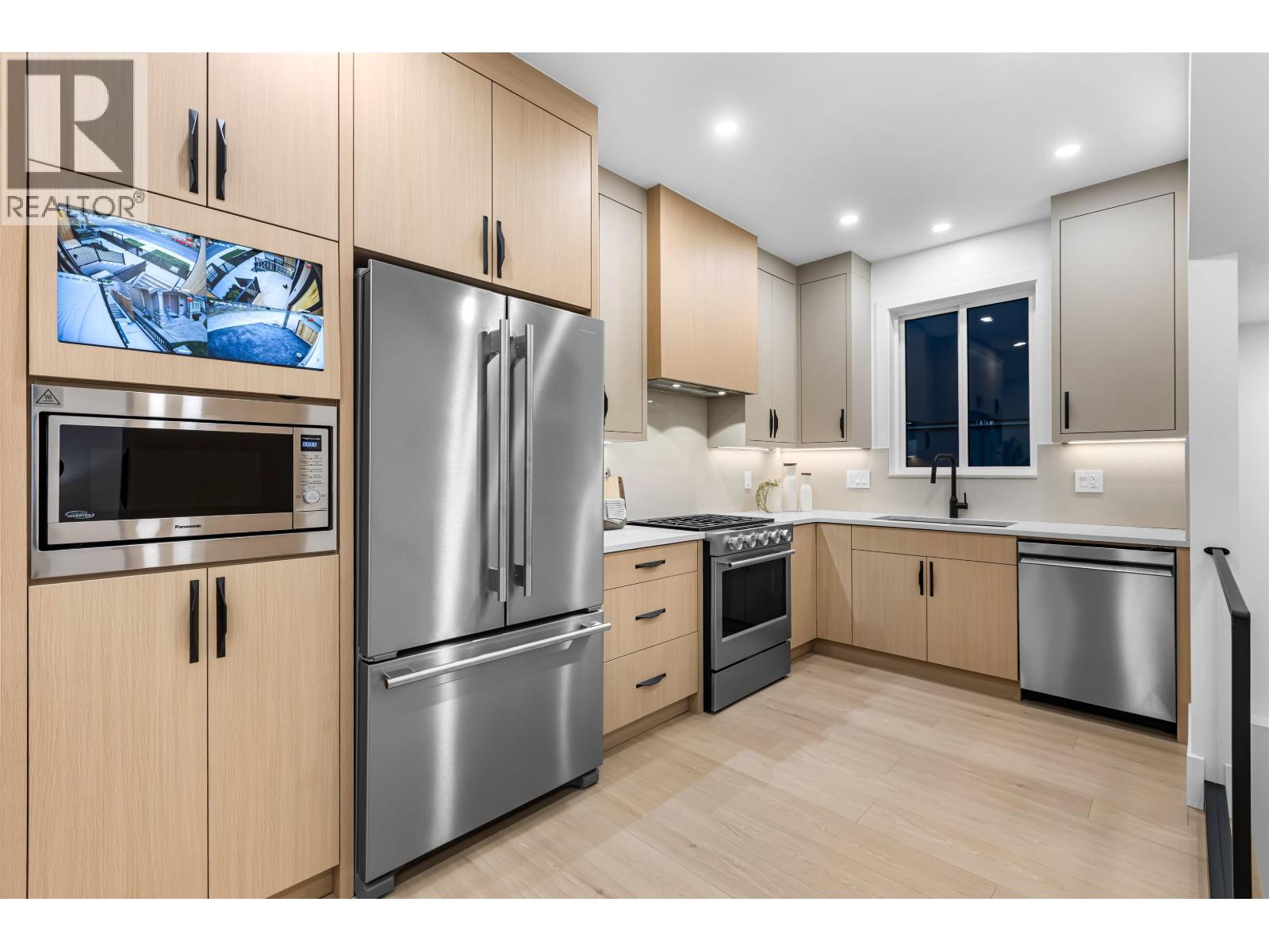 1 6831 Salisbury Avenue, Burnaby, British Columbia  V5E 2Z4 - Photo 11 - R3139662