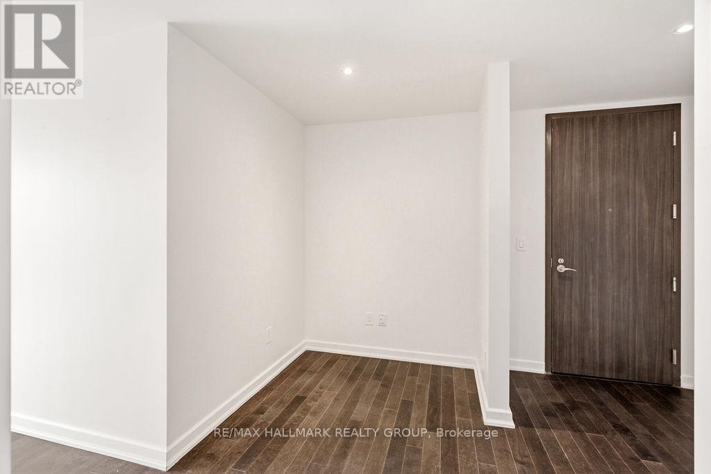 701 - 300 Lisgar Street, Ottawa, Ontario K2P 0E2 - Photo 3 - X13486330