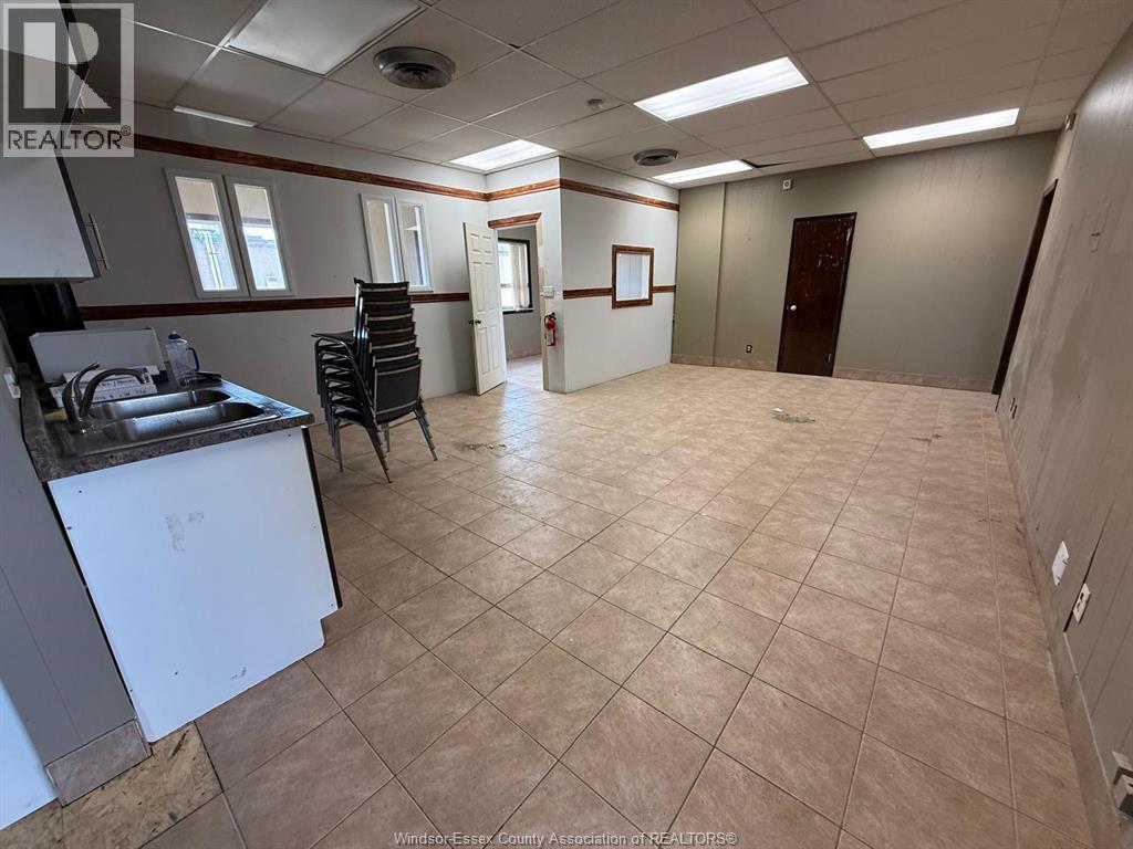 2490 Mcdougall Street, Windsor, Ontario  N8X 3N7 - Photo 6 - 26015129