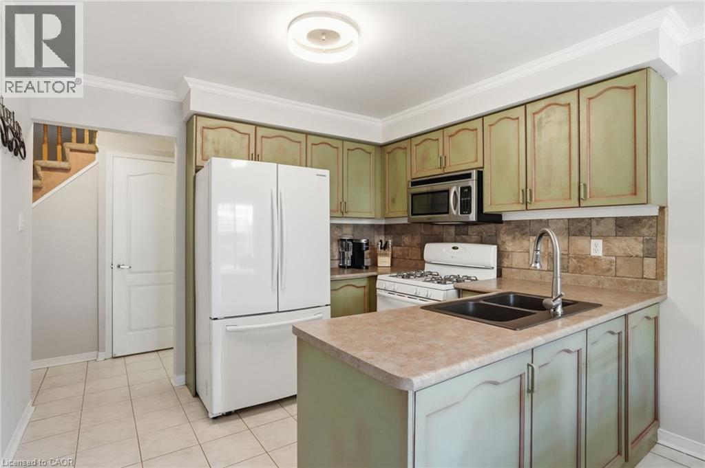 174 Fellowes Crescent, Waterdown, Ontario  L8B 0M9 - Photo 11 - 40840867
