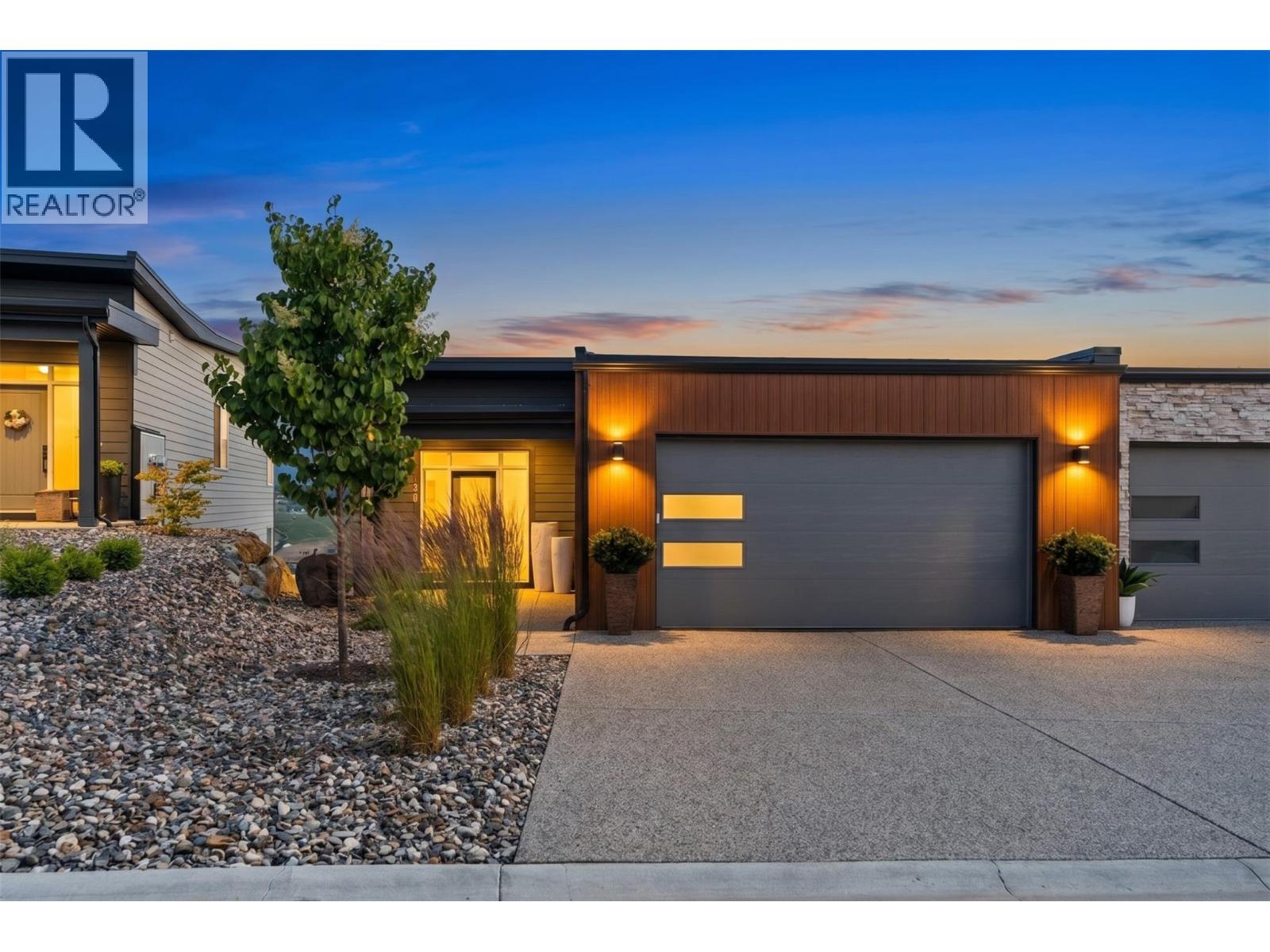 7735 Okanagan Hills Boulevard Unit# 38
