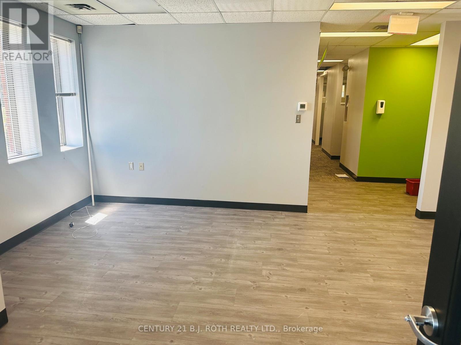 301,302,303 - 34 Simcoe Street, Barrie, Ontario  L4N 6T4 - Photo 7 - S13486298